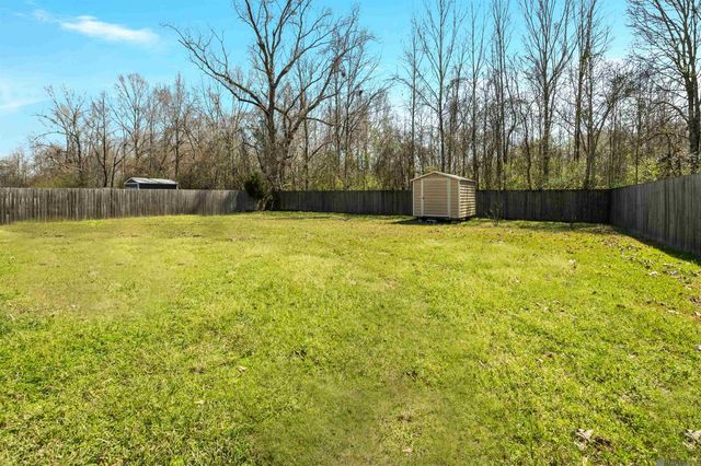 4848 Lois Dr, Zachary, LA 70791
