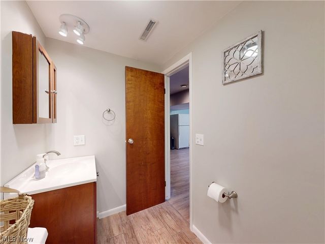374 Union Street, Bedford, OH 44146