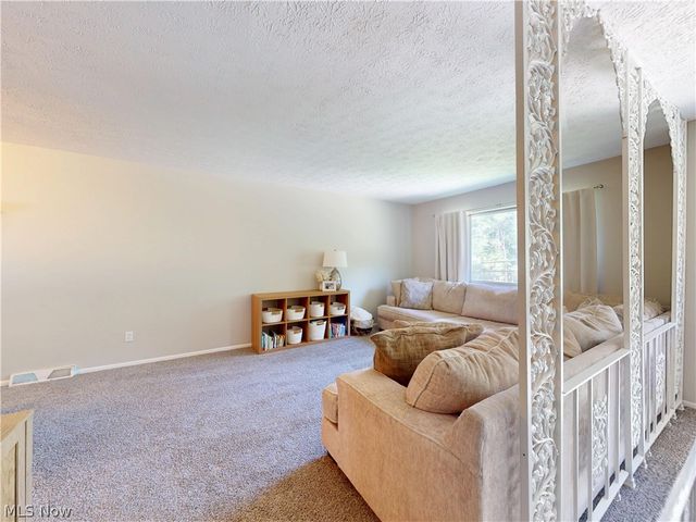374 Union Street, Bedford, OH 44146