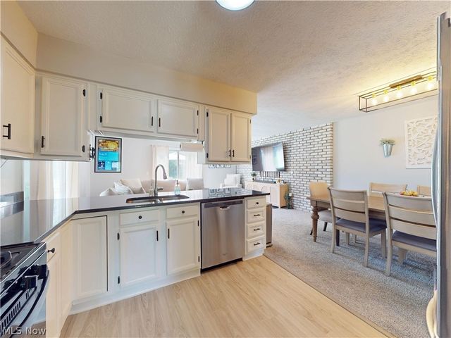 374 Union Street, Bedford, OH 44146