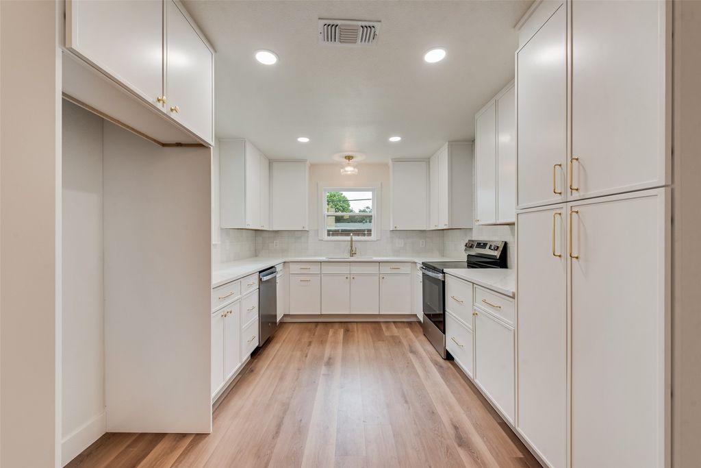 3431 Cloverdale Lane, Farmers Branch, TX 75234 — photo 5