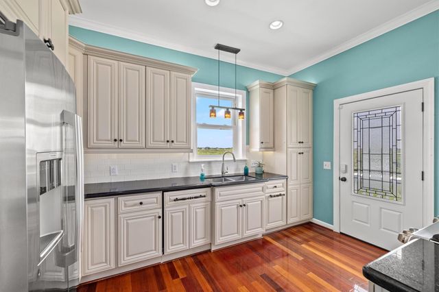 11724 Stewart Road, Galveston, TX 77554