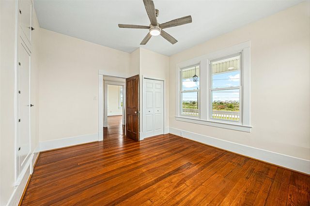 11724 Stewart Road, Galveston, TX 77554