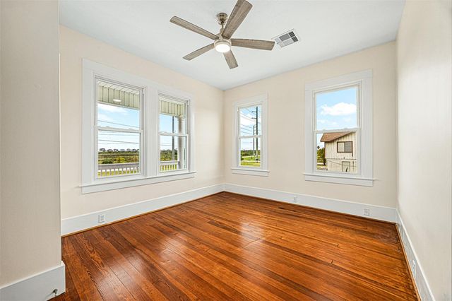 11724 Stewart Road, Galveston, TX 77554