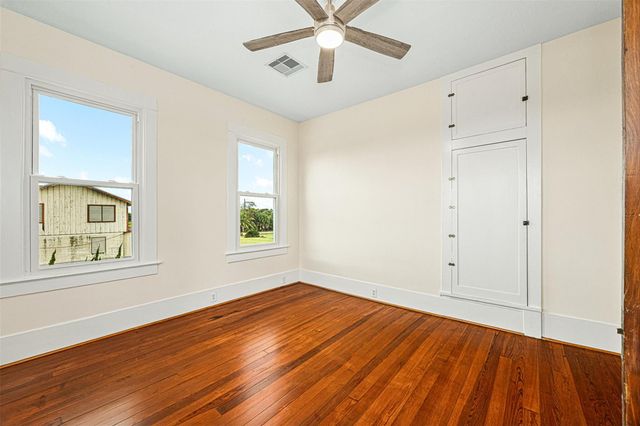 11724 Stewart Road, Galveston, TX 77554