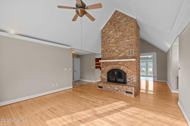 3704 Oxford Court, Morehead City, NC 28557