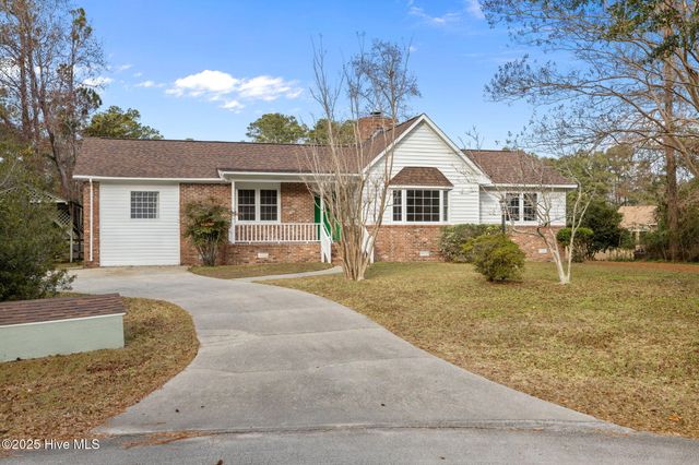 3704 Oxford Court, Morehead City, NC 28557