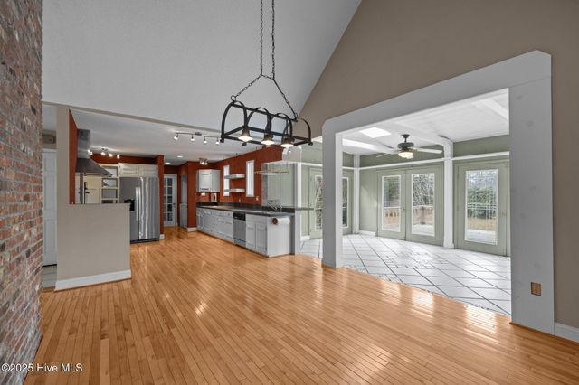 3704 Oxford Court, Morehead City, NC 28557