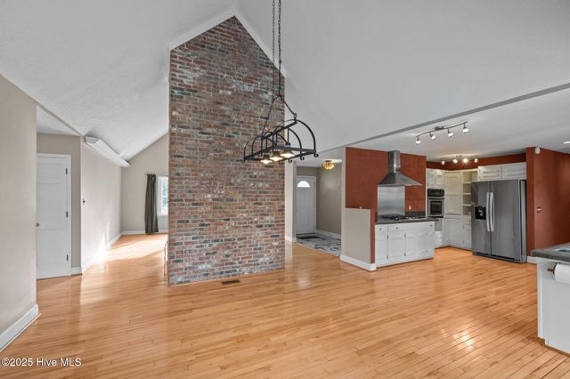 3704 Oxford Court, Morehead City, NC 28557