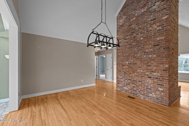 3704 Oxford Court, Morehead City, NC 28557