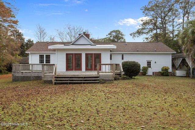 3704 Oxford Court, Morehead City, NC 28557