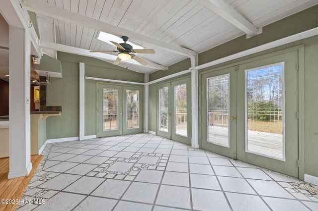 3704 Oxford Court, Morehead City, NC 28557