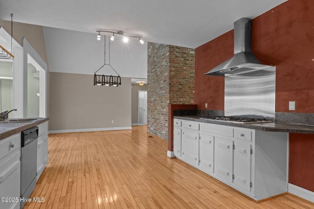 3704 Oxford Court, Morehead City, NC 28557