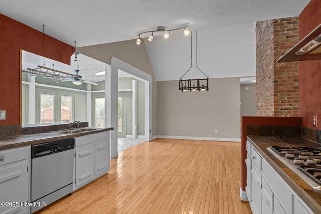 3704 Oxford Court, Morehead City, NC 28557