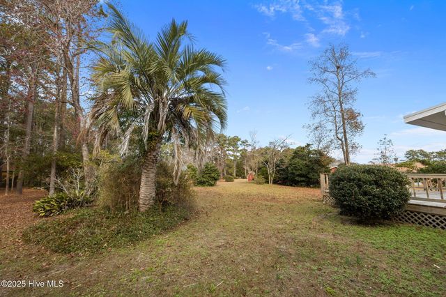 3704 Oxford Court, Morehead City, NC 28557