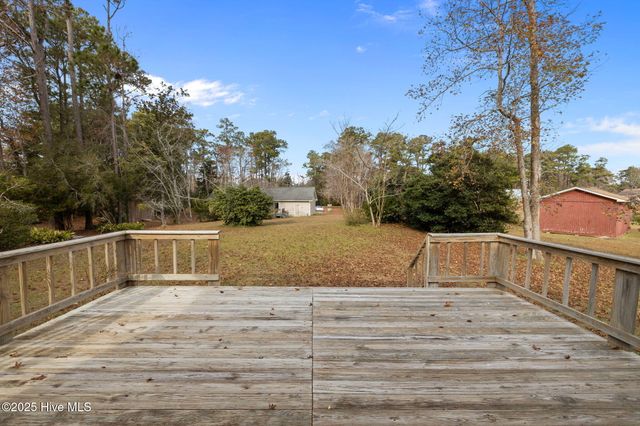 3704 Oxford Court, Morehead City, NC 28557