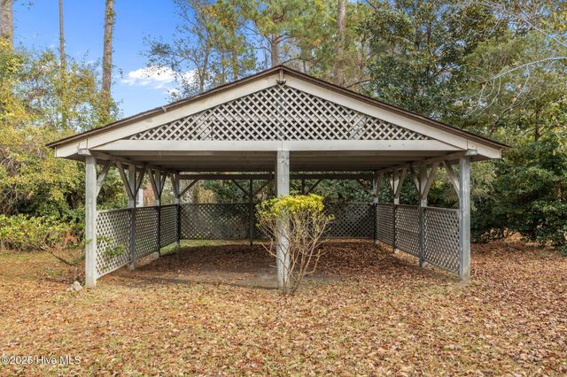 3704 Oxford Court, Morehead City, NC 28557