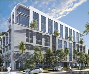 800 SE 4th Avenue 107, Hallandale Beach, FL 33009