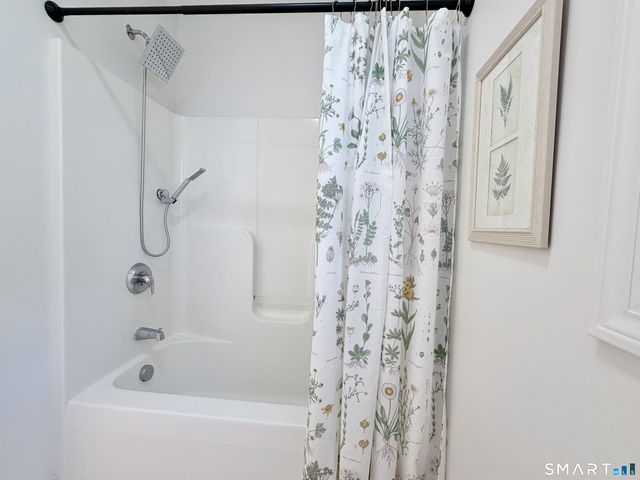 29 Sycamore Way 29, Wallingford, CT 06492
