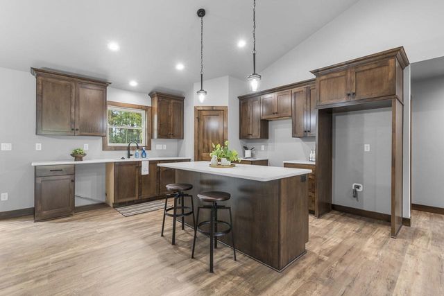 3141 HIGH COUNTRY COURT, Suamico, WI 54313