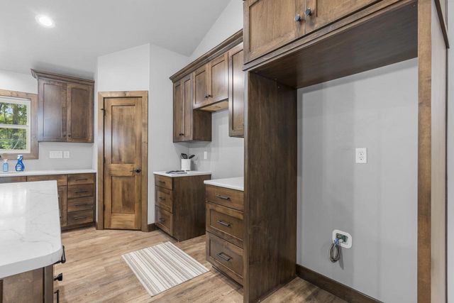 3141 HIGH COUNTRY COURT, Suamico, WI 54313