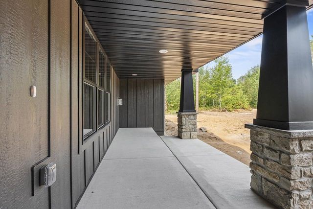 3141 HIGH COUNTRY COURT, Suamico, WI 54313