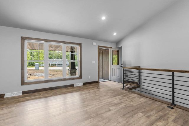 3141 HIGH COUNTRY COURT, Suamico, WI 54313