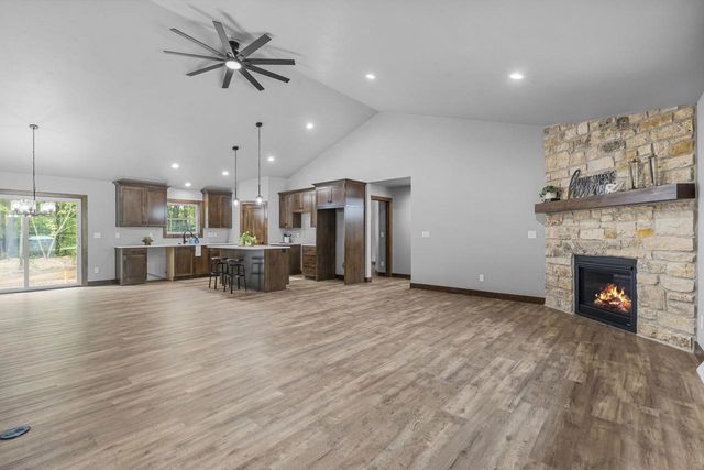 3141 HIGH COUNTRY COURT, Suamico, WI 54313