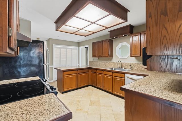 6928 SAWGRASS DRIVE, St Cloud, FL 34771