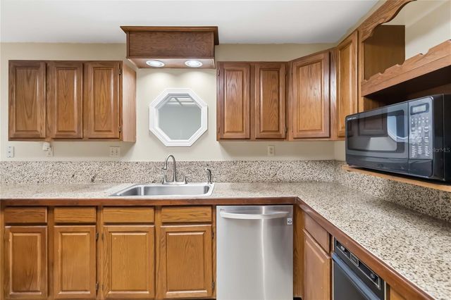 6928 SAWGRASS DRIVE, St Cloud, FL 34771