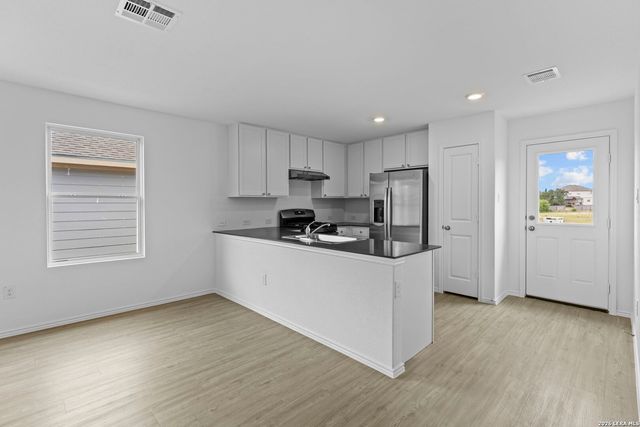 1007 LANDON RDG, San Antonio, TX 78245