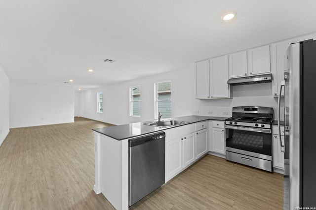 1007 LANDON RDG, San Antonio, TX 78245