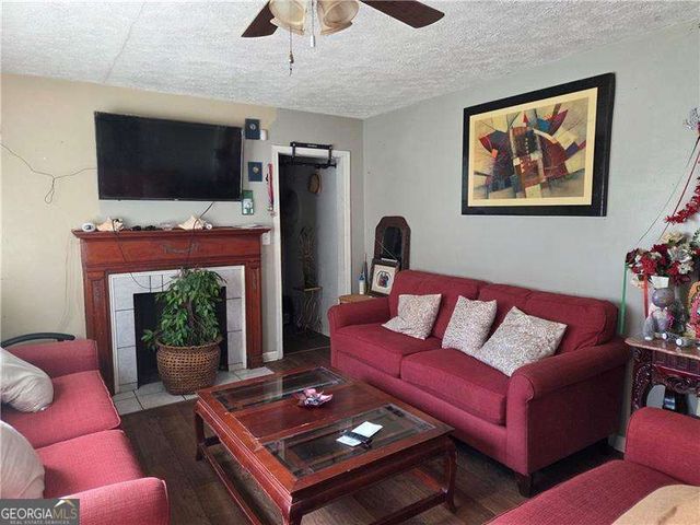 3838 Old Gordon Road NW, Atlanta, GA 30336