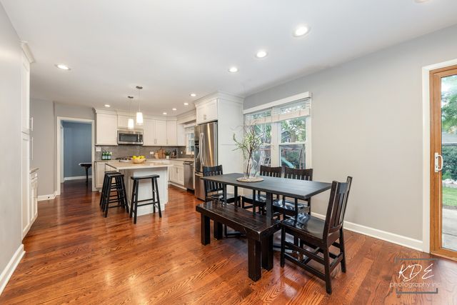 605 Hyde Park Lane, Naperville, IL 60565