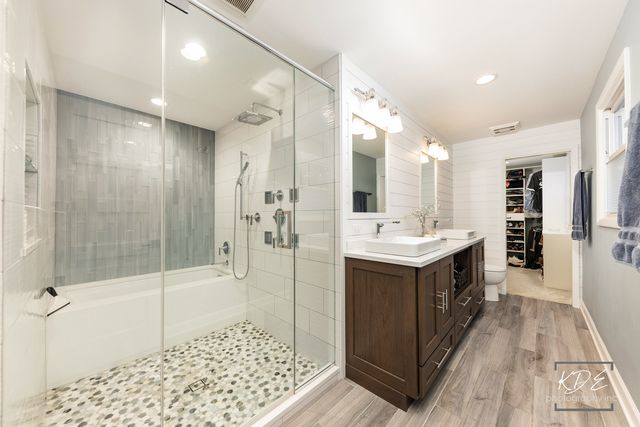 605 Hyde Park Lane, Naperville, IL 60565