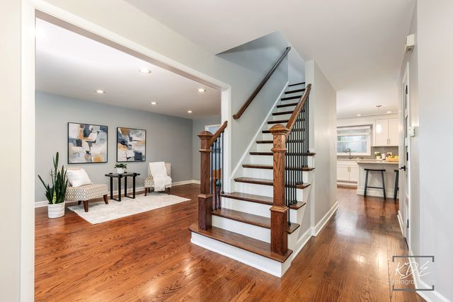 605 Hyde Park Lane, Naperville, IL 60565