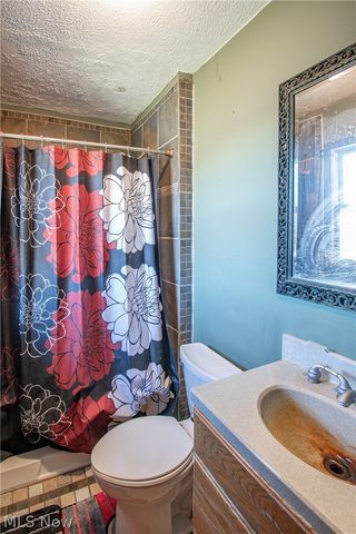 3686 Jones Road, Diamond, OH 44412