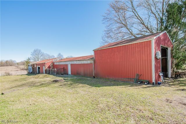 3686 Jones Road, Diamond, OH 44412