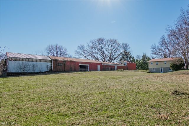 3686 Jones Road, Diamond, OH 44412