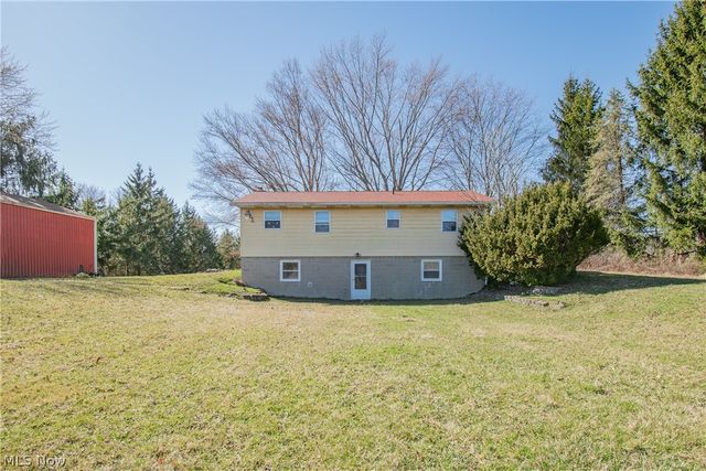 3686 Jones Road, Diamond, OH 44412