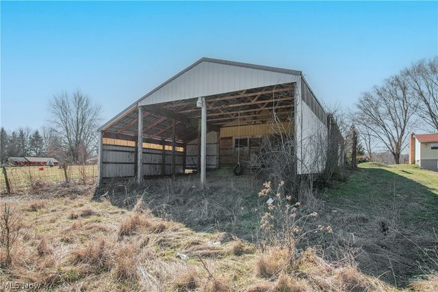 3686 Jones Road, Diamond, OH 44412