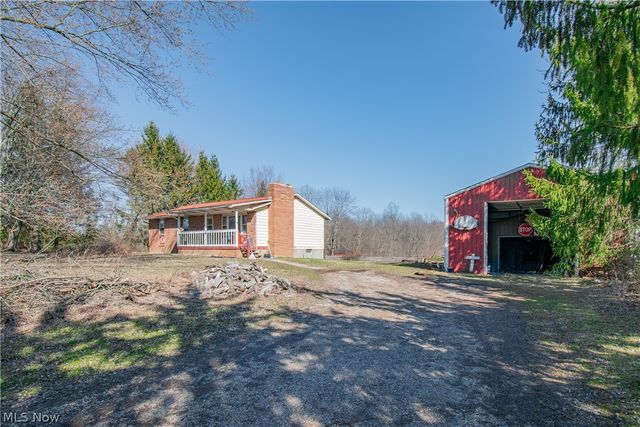 3686 Jones Road, Diamond, OH 44412