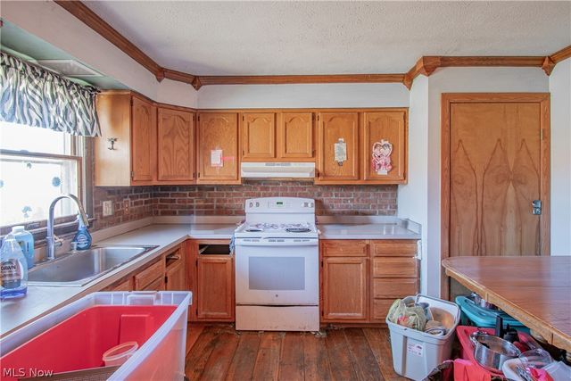 3686 Jones Road, Diamond, OH 44412