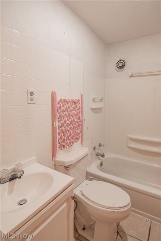 3686 Jones Road, Diamond, OH 44412