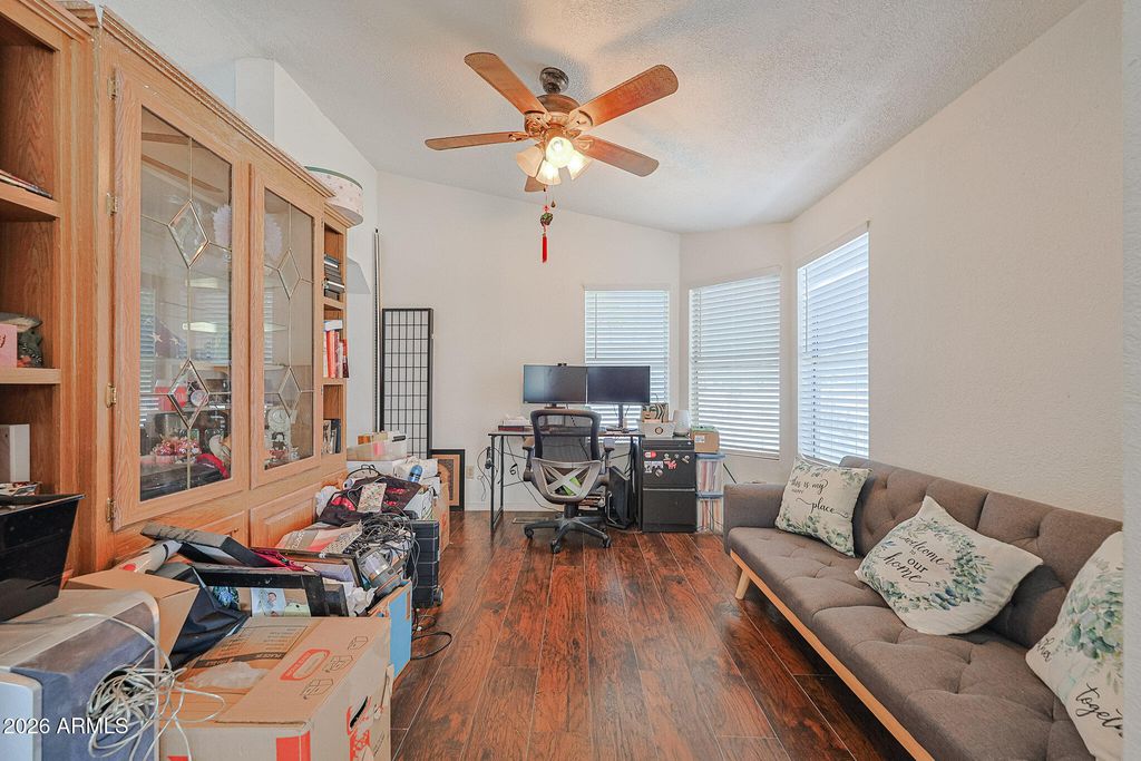 Image 11 of property listing at 6227 N Litchfield Road 47, Litchfield Park, AZ 85340