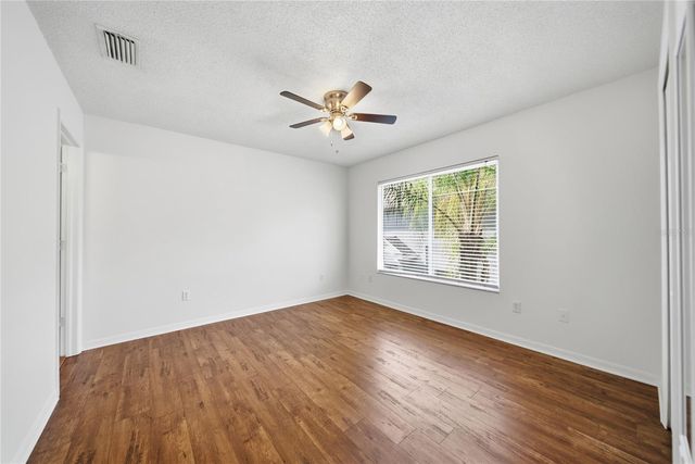 18117 PARADISE POINT DRIVE, Tampa, FL 33647