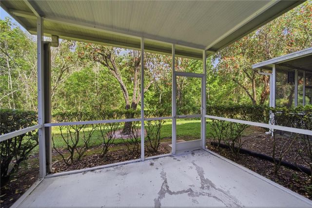 18117 PARADISE POINT DRIVE, Tampa, FL 33647