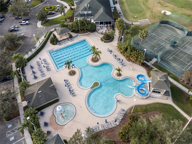 18117 PARADISE POINT DRIVE, Tampa, FL 33647