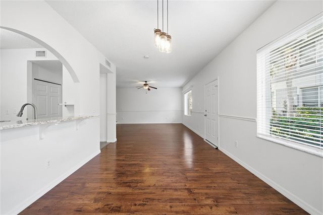 18117 PARADISE POINT DRIVE, Tampa, FL 33647