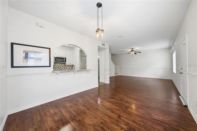18117 PARADISE POINT DRIVE, Tampa, FL 33647